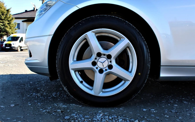 Mercedes-Benz Klasa C cena 24900 przebieg: 245035, rok produkcji 2007 z Ostrzeszów małe 254
